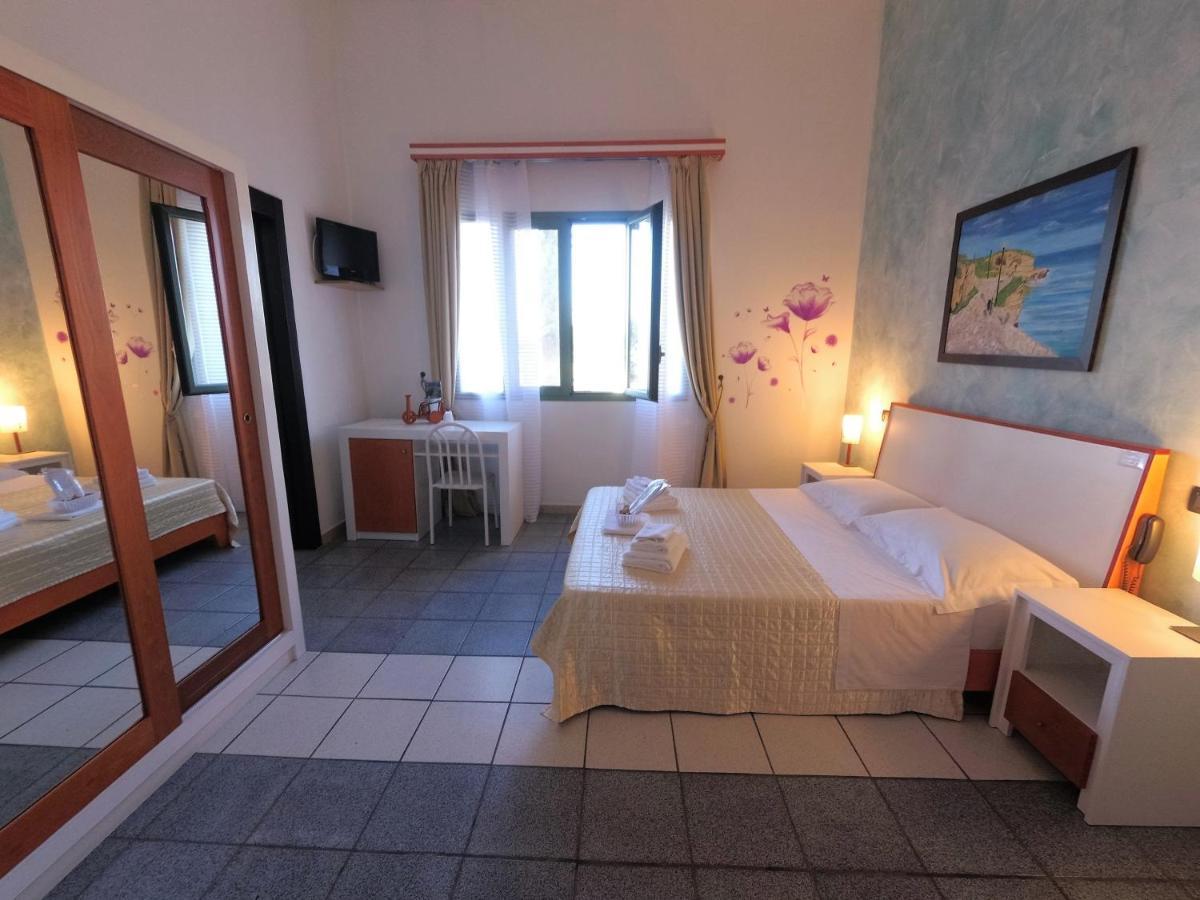 Hotel Alba Chiara Sant'Andrea Salento מראה חיצוני תמונה