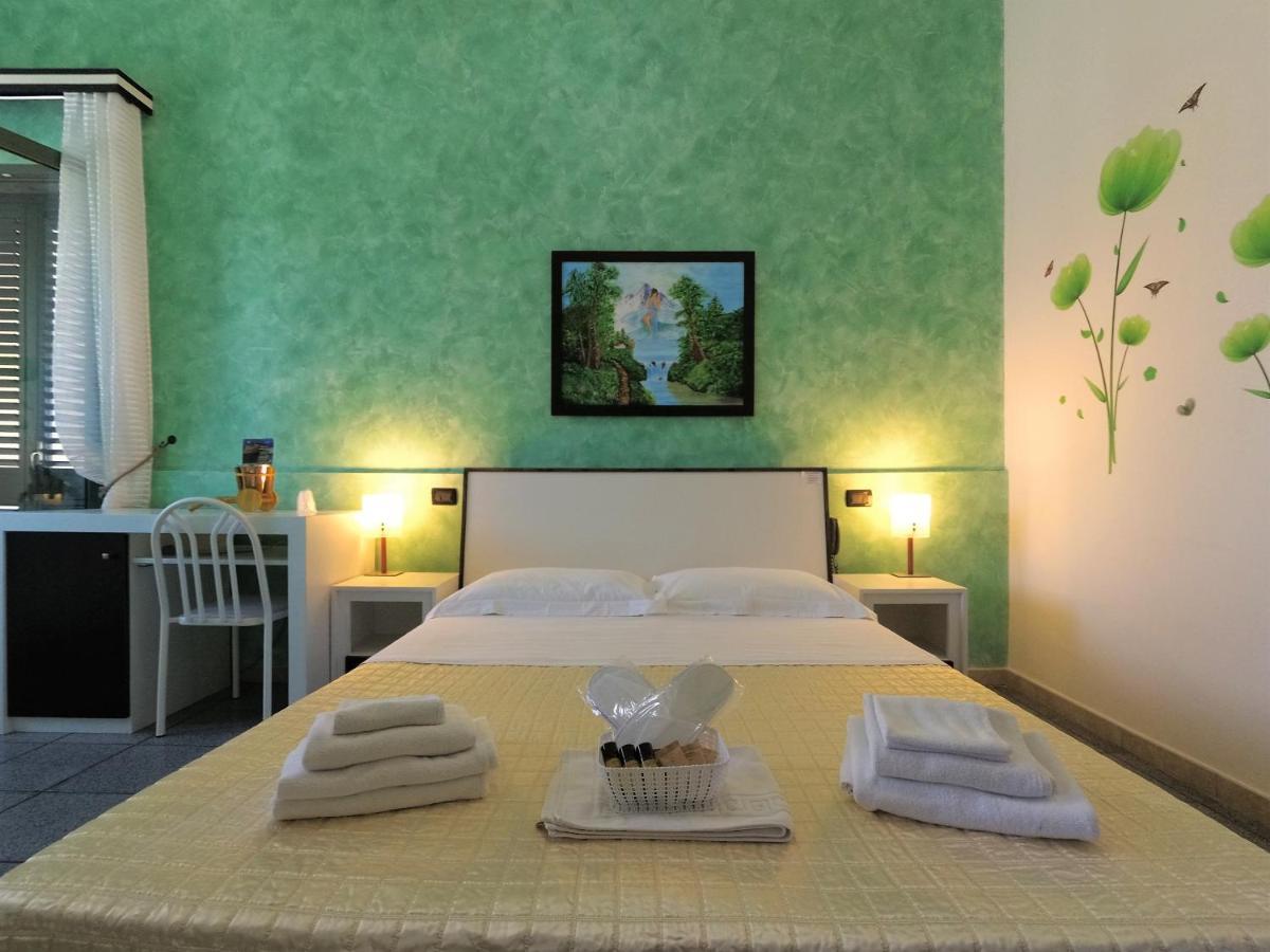 Hotel Alba Chiara Sant'Andrea Salento מראה חיצוני תמונה